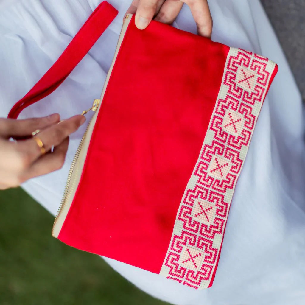 Hand-Made Embroidery Tatreez Pouch - Red